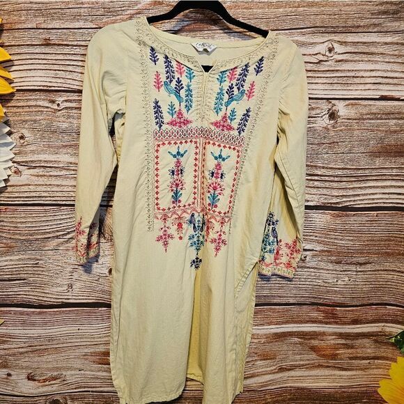Chinese dress Women's small cream with embroidery birds/flowers Pre-owned - Picture 1 of 7